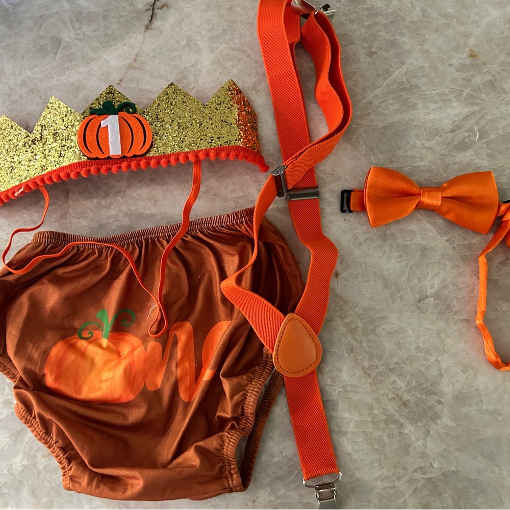 1st birthday outfit. Pumpkin, Fall, autumn, first birthday